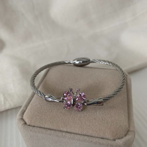 NEW Pink Crystal Butterfly Cable Bangle Bracelet - Picture 4 of 5